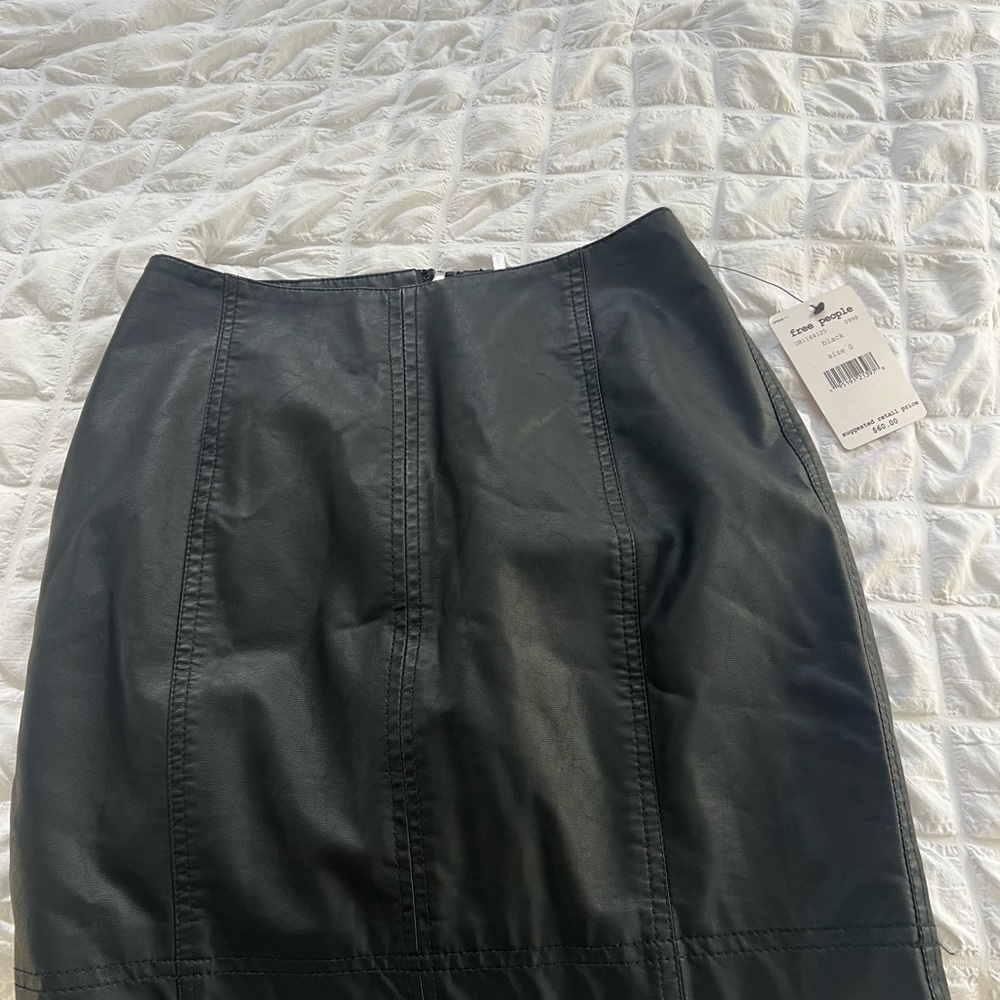 Free people size 0 faux leather mini skirt